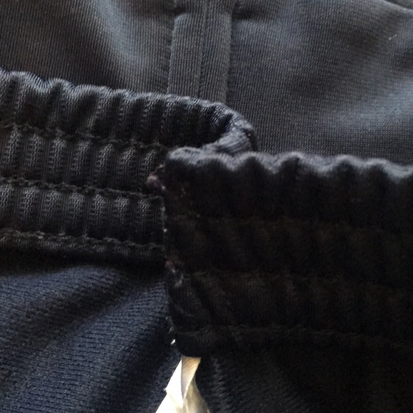 Adidas 2 piece set “track suit” 3T - Picture 10 of 10